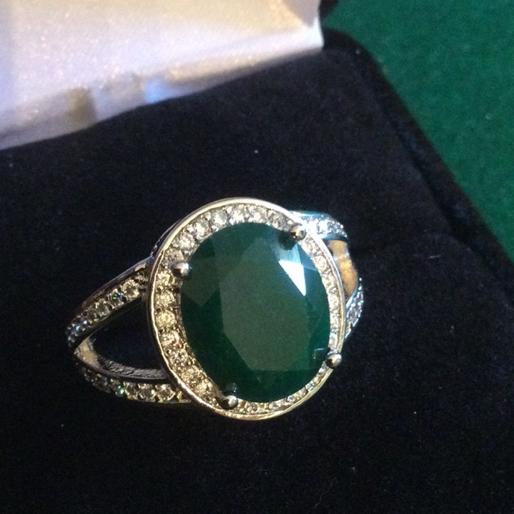 Genuine Emerald Ring - image 1